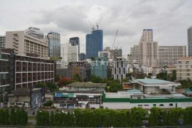 2 Bedroom Condo for sale in The Tempo Ruamrudee, Huai Khwang, Bangkok near BTS Ploen Chit