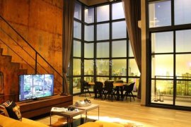 2 Bedroom Condo for sale in The Lofts Asoke, Khlong Tan Nuea, Bangkok near MRT Phetchaburi