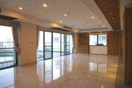 4 Bedroom Condo for rent in Le Raffine Sukhumvit 24, Khlong Tan, Bangkok near BTS Phrom Phong