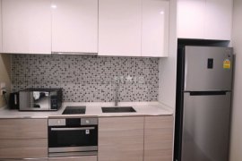 1 Bedroom Condo for rent in The Room Sukhumvit 21, Khlong Toei, Bangkok near MRT Sukhumvit