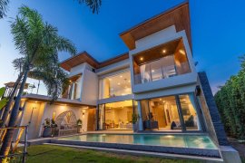 3 Bedroom House for sale in Choeng Thale, Phuket