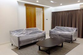 3 Bedroom Condo for rent in Fifty Fifth Tower, Watthana, Bangkok near BTS Thong Lo