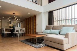 3 Bedroom Condo for rent in RQ Residence, Khlong Tan Nuea, Bangkok near BTS Phrom Phong