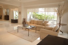 3 Bedroom Condo for sale in Narathorn Place, Thung Maha Mek, Bangkok near BTS Sueksa Witthaya