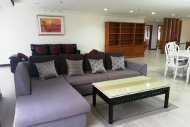 3 Bedroom Condo for rent in Baan Suanpetch, Khlong Toei Nuea, Bangkok near BTS Phrom Phong