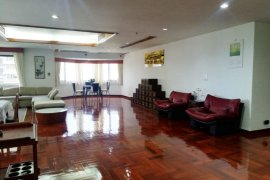 3 Bedroom Condo for rent in Baan Suanpetch, Khlong Toei Nuea, Bangkok near BTS Phrom Phong