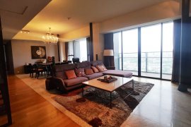 3 Bedroom Condo for Sale or Rent in The Met, Thung Maha Mek, Bangkok near BTS Chong Nonsi 3 Bedroom Condo for Sale or Rent in The Met, Thung Maha Mek, Bangkok near BTS Chong Nonsi