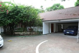 5 Bedroom House for rent in Yan Nawa, Bangkok near BTS Saphan Taksin