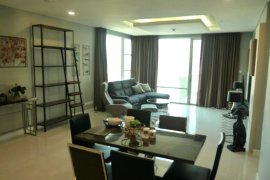 3 Bedroom Condo for rent in Fullerton Sukhumvit, Phra Khanong, Bangkok near BTS Ekkamai