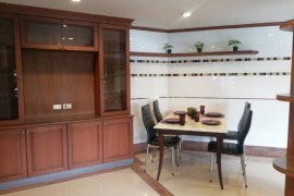 2 Bedroom Condo for sale in Beverly Hills Mansion, Phra Khanong, Bangkok near BTS Ekkamai