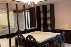 3 Bedroom Condo for rent in Oriental Towers, Phra Khanong, Bangkok