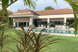 4 Bedroom House for sale in Red Mountain Waterside, Thap Tai, Prachuap Khiri Khan