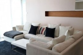 2 Bedroom Condo for rent in Fullerton, Phra Khanong, Bangkok near BTS Ekkamai