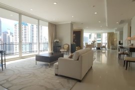 4 Bedroom Condo for rent in Royce Private Residences, Khlong Toei Nuea, Bangkok near MRT Sukhumvit