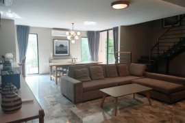 3 Bedroom Condo for rent in Lily House, Khlong Tan Nuea, Bangkok near MRT Phetchaburi