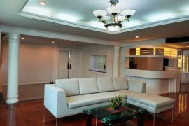 3 Bedroom Condo for rent in Mitr Mansion, Khlong Toei Nuea, Bangkok near MRT Sukhumvit