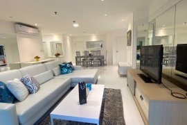 3 Bedroom Condo for rent in Fifty Fifth Tower, Watthana, Bangkok near BTS Thong Lo