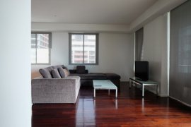 2 Bedroom Condo for rent in The Legend Saladaeng, Silom, Bangkok near MRT Silom