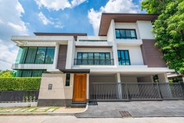 4 Bedroom House for rent in Hua Mak, Bangkok near MRT Rajamangala Stadium
