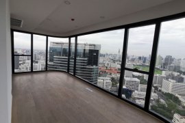 2 Bedroom Condo for sale in Ashton Chula - Silom, Maha Phruettharam, Bangkok near MRT Sam Yan