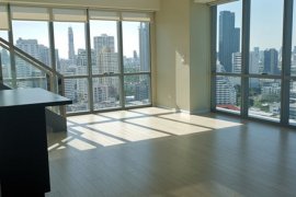 2 Bedroom Condo for rent in The Room Sukhumvit 21, Khlong Toei, Bangkok near MRT Sukhumvit