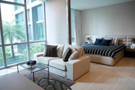 1 Bedroom Condo for sale in The Room Sukhumvit 21, Khlong Toei, Bangkok near MRT Sukhumvit