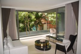 2 Bedroom Condo for sale in FYNN Sukhumvit 31, Khlong Toei Nuea, Bangkok near MRT Sukhumvit