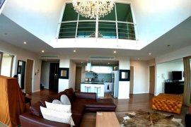 4 Bedroom Condo for sale in Fullerton, Phra Khanong, Bangkok near BTS Ekkamai