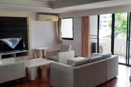 3 Bedroom Condo for rent in Khlong Tan Nuea, Bangkok