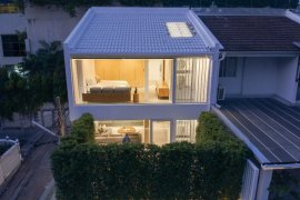 3 Bedroom House for rent in Khlong Toei Nuea, Bangkok near Airport Rail Link Makkasan