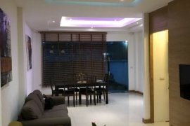 6 Bedroom House for rent in Khlong Toei, Bangkok near BTS Nana