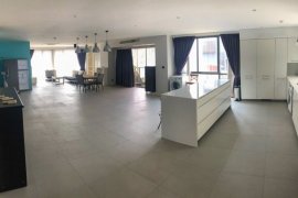 3 Bedroom Condo for sale in Click Condo Sukhumvit 65, Phra Khanong Nuea, Bangkok near BTS Ekkamai