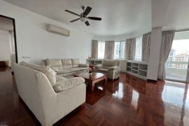 3 Bedroom Condo for rent in Kanta Mansion, Khlong Tan, Bangkok near BTS Phrom Phong