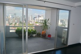 3 Bedroom Condo for rent in Regent on the Park 3, Khlong Tan, Bangkok