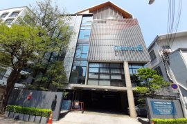 2 Bedroom House for sale in Phra Khanong Nuea, Bangkok near BTS Ekkamai