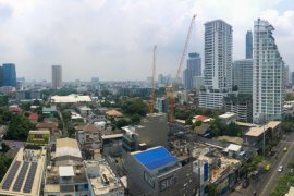 2 Bedroom Condo for sale in Khlong Tan Nuea, Bangkok