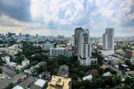 4 Bedroom Condo for sale in Oriental Towers, Phra Khanong, Bangkok