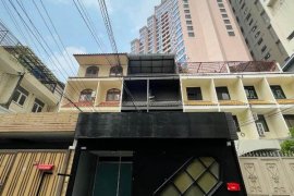 7 Bedroom House for rent in Khlong Toei, Bangkok near BTS Asoke