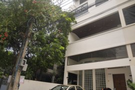 3 Bedroom House for sale in Khlong Toei Nuea, Bangkok 3 Bedroom House for sale in Khlong Toei Nuea, Bangkok