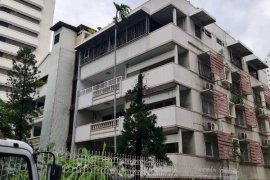 Condo for sale in Khlong Toei Nuea, Bangkok