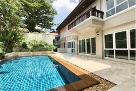 4 Bedroom House for rent in Phra Khanong, Bangkok near BTS Thong Lo