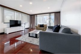 2 Bedroom Condo for rent in Lake Green, Khlong Tan, Bangkok near BTS Asoke