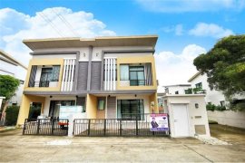 3 Bedroom Townhouse for sale in Om Kret, Nonthaburi