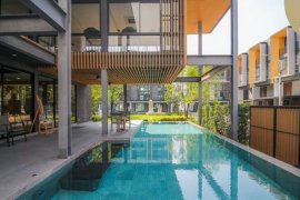 3 Bedroom Townhouse for sale in Suan Luang, Bangkok near MRT Phatthanakan