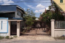 3 Bedroom House for sale in Khlong Tan Nuea, Bangkok