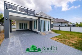3 Bedroom House for sale in Nong Pla Lai, Chonburi 3 Bedroom House for sale in Nong Pla Lai, Chonburi