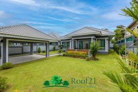 3 Bedroom House for sale in Chonburi 3 Bedroom House for sale in Chonburi