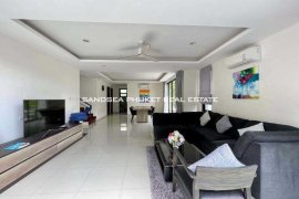 6 Bedroom House for rent in Choeng Thale, Phuket