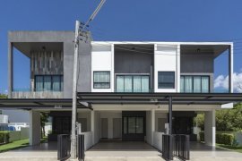 3 Bedroom Townhouse for sale in San Phak Wan, Chiang Mai