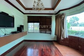 5 Bedroom House for sale in Phanthai Norasing, Samut Sakhon